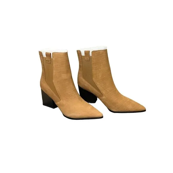 Kendall   Kylie Camel Colored Faux Leather Pointed Toe Chelsea Boots—Size 8.5