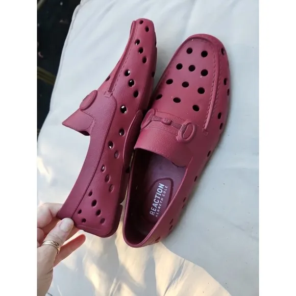 Kenneth Cole Reaction Slip-On Rubber Dress Shoes WATERPROOF Size 11 Maroon Wine