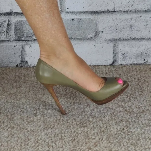 Khaki Green Christian Louboutin peeptoe heels sz 37.5EU