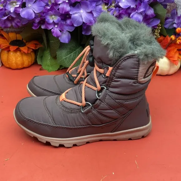 Kids Sorel Boots SZ 3