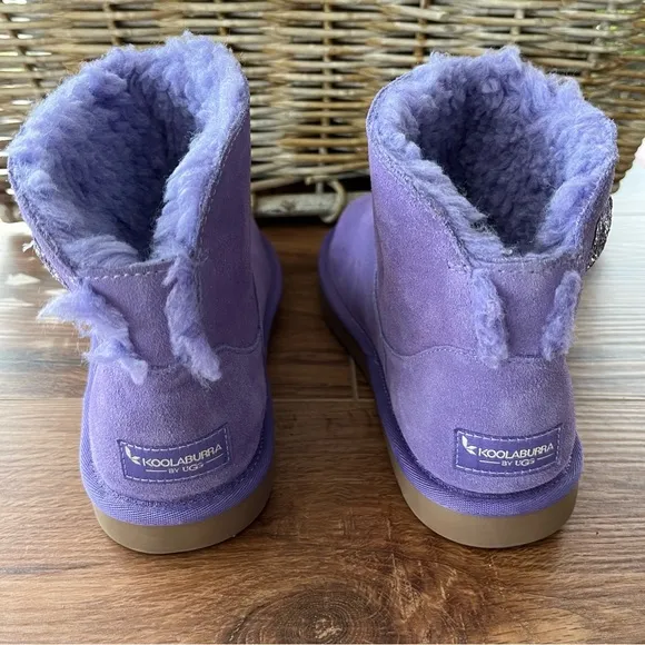 Kookaburra by Ugg purple star mini boots