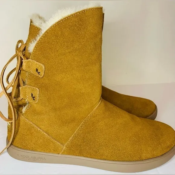 Kookaburra By UGG Shari Short Tan Suede Boots Size 9!