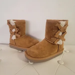 KOOLABURRA by UGG Cozy Bow Detail warm boots Size 11 Toddler