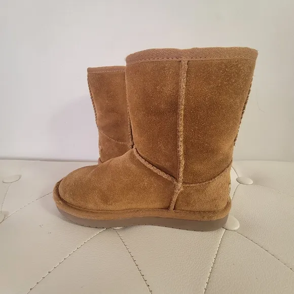KOOLABURRA by UGG Cozy Bow Detail warm boots Size 11 Toddler