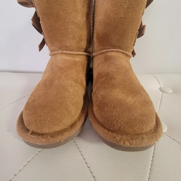 KOOLABURRA by UGG Cozy Bow Detail warm boots Size 11 Toddler
