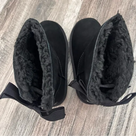 KOOLABURRA BY UGG GIRLS VICTORIA MINI FAUX FUR BLACK BOOTS BACK BOW NEW SIZE 2