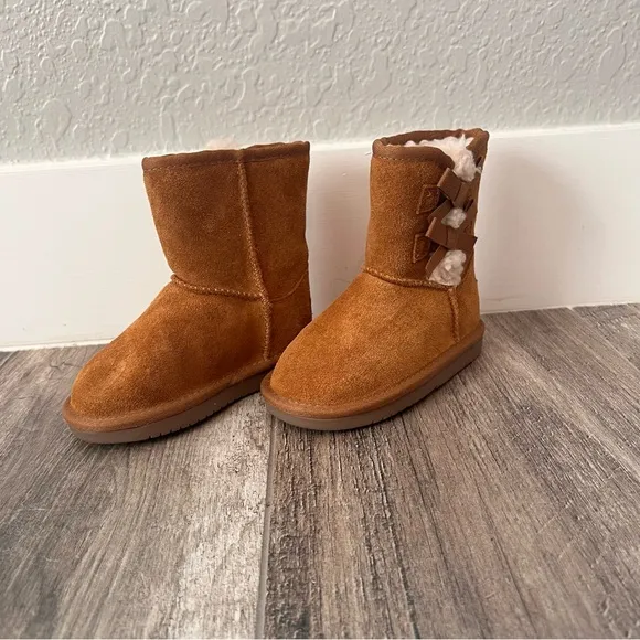 Koolaburra by UGG Victoria Short Winter Boots bow Brown fur Girls Size 8 NWT