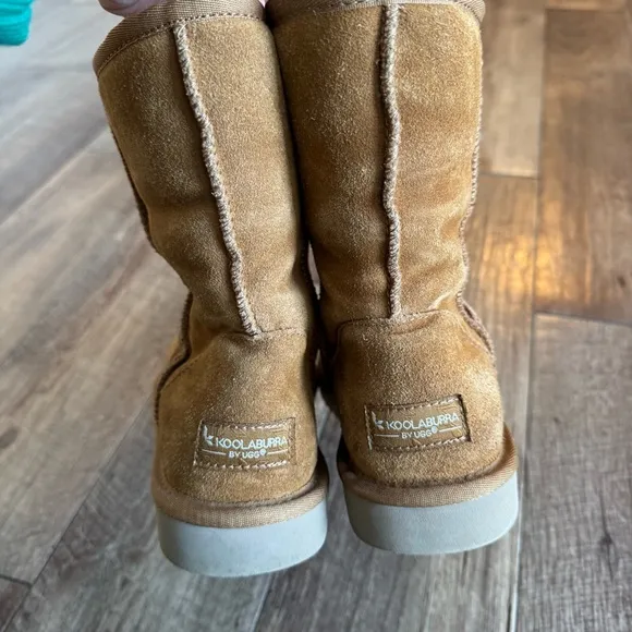 Koolaburra by Ugg women’s short koola boots size 7