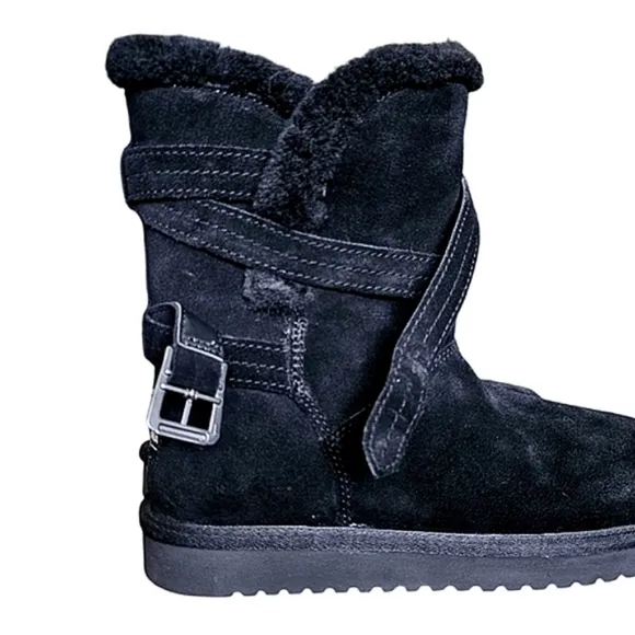 Koolaburra UGG Boot Black Delene Short Suede Faux Fur Line Buckle sz 7