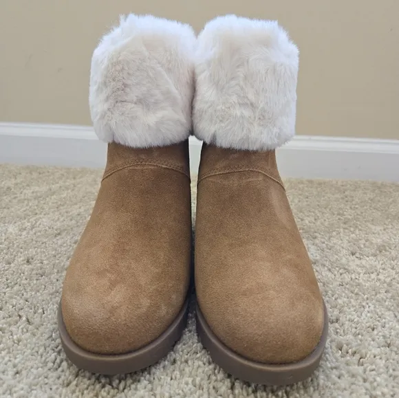 Koolaburra Ugg brown suede wedge ankle boots faux fur womens 9
