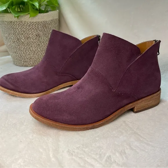 Kork-Ease Ryder Short‎ Ankle Boots Purple leather block heels NWOT B 215