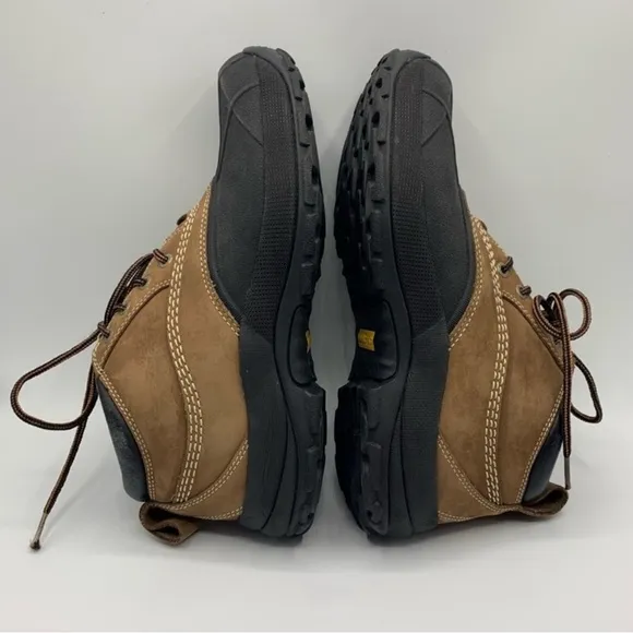L L. Bean Men's Brown and Black Lace Up Outdoor Low Ankle Boots Size 8 EUC