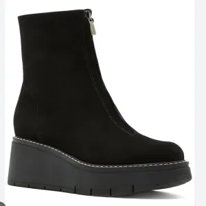 La Canadienne Bob Suede Boot