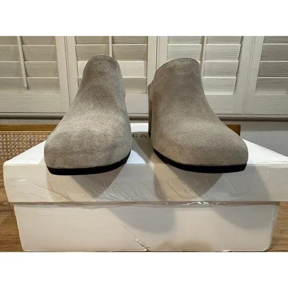 La Canadienne Jasmine Clogs Pebble Suede Upper Size 8 NIB Waterproof