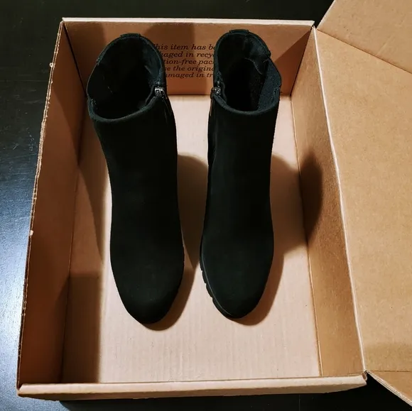 La CANADIENNE Margaret Waterproof Suede High Heeled Chelsea Rain Boots size 7
