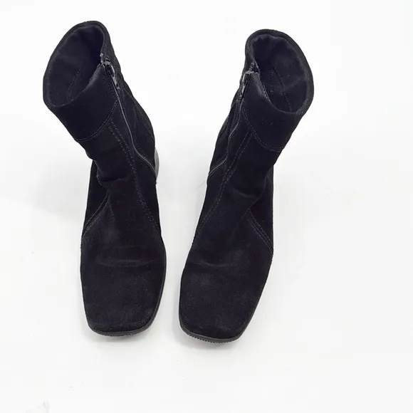 La Canadienne Suede Wedge Black Boots size 8