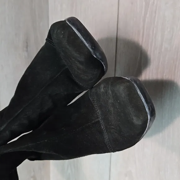La Canadienne Women Suede Heels shoes boots sz 10M
