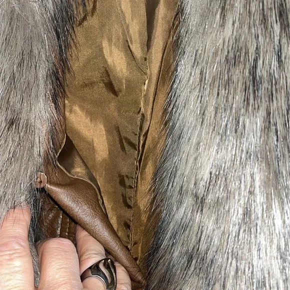 LA Coalition faux leather/fur vest jacket nutmeg color Sz L