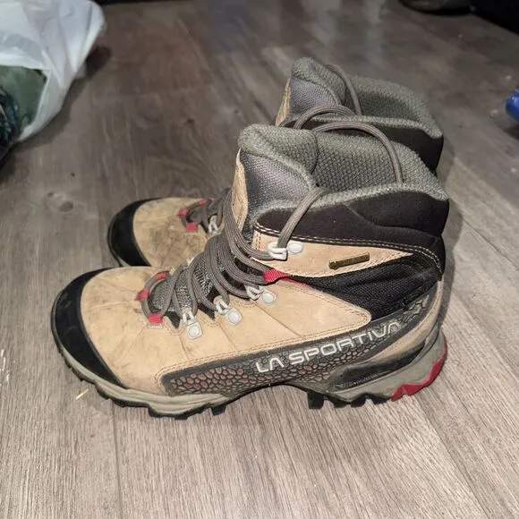 La Sportiva Nucleo High GTX Gore-Tex Boots Women Size 6.5 Brown Hiking Lace-Up