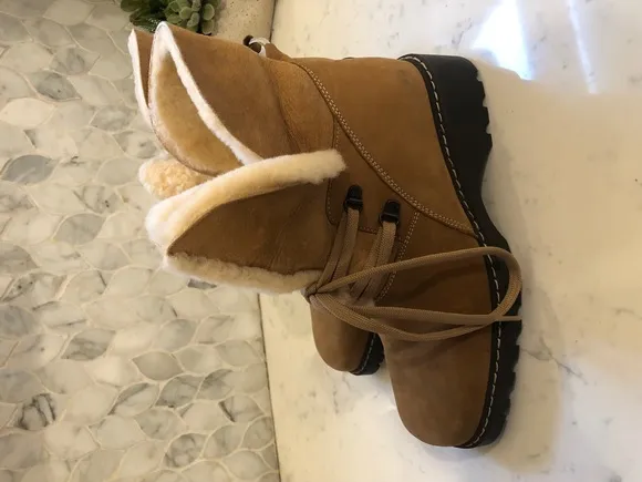 LaCanadienne Womens Winter Boots Size 8.5M Brown Suede Lace Up Faux Fur