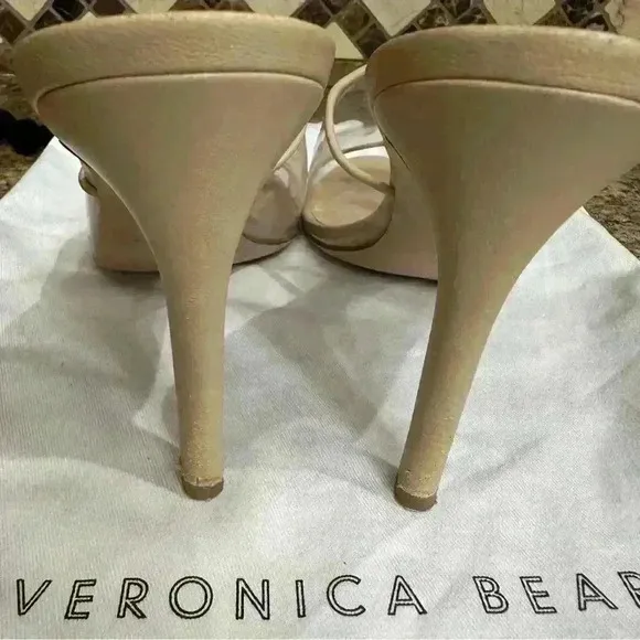 Ladies Veronica Beard Kathleen 2 Nude Translucent Stiletto Heeled Sandals Size 9