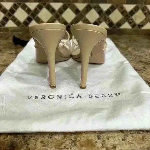 Ladies Veronica Beard Kathleen 2 Nude Translucent Stiletto Heeled Sandals Size 9