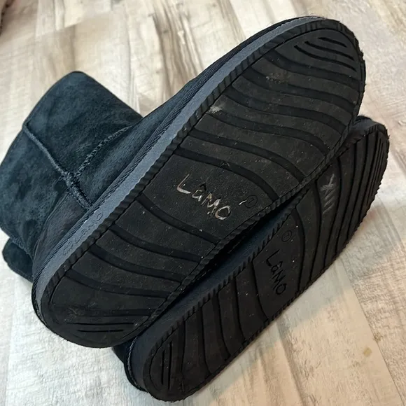 Lamo Water &amp; Stain Resistant Premium Suede Boot- Kora size 7