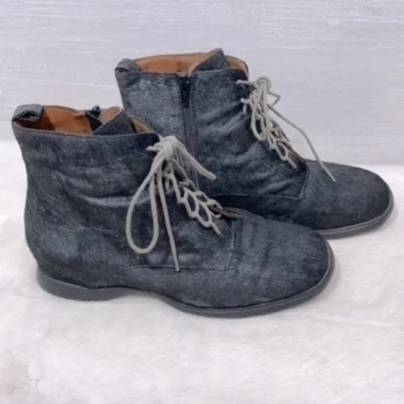 L'AMOUR DES PIEDS Adelvina Calf Hair Boot Sneaker Black Leather size 10M
