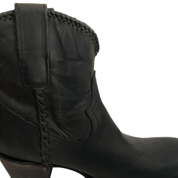 Lane Plain Jane Short Black Cowboy Bootie Western Boots Leather Size 9.5