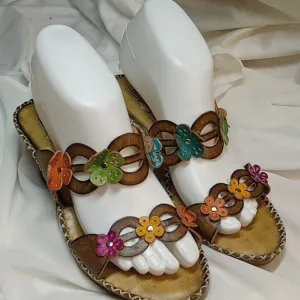 L'artiste by spring step heeled floral sandal size 37