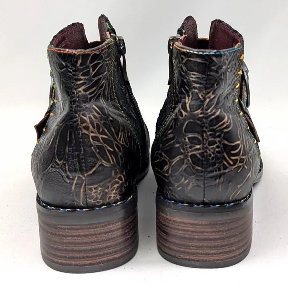 L'Artiste Georgiana Booties Leather &amp; Fabric Buckle Strap Side Zip Black NWOT