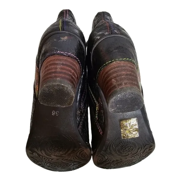 L'Artiste Waterlily by Spring Step Black Iridescent Leather Boots Sz 36, 5.5-6