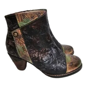 L'Artiste Waterlily by Spring Step Black Iridescent Leather Boots Sz 36, 5.5-6