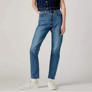 Levi’s 501 Skinny Jeans in Medium Indigo Wash Size 27 x 28