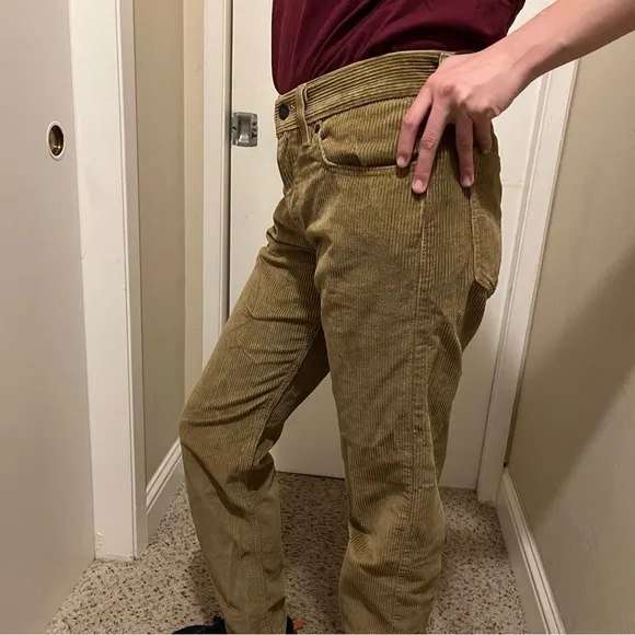 Levi’s Boot-Cut Corduroy Pants
