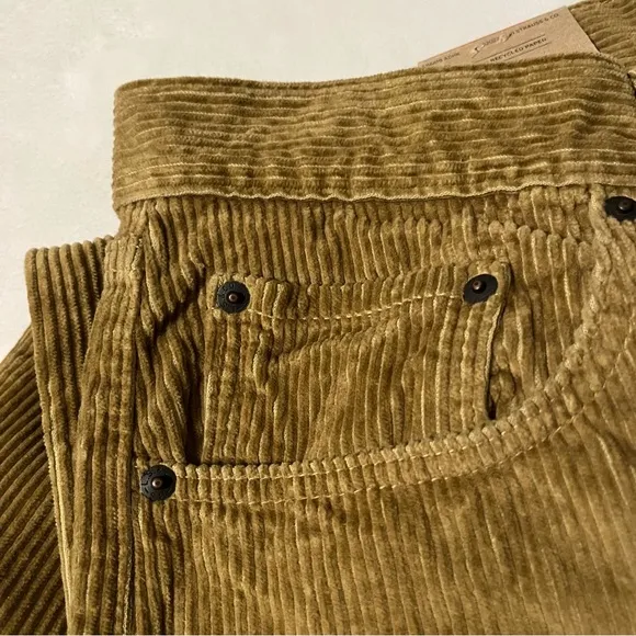 Levi’s Boot-Cut Corduroy Pants