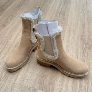 Like New Calvin Klein Anissa Lug Sole Block Heel Cozy Faux Fur Chelsea B…