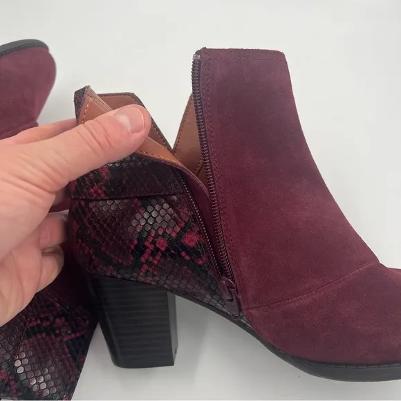 LIKE NEW Vionic Naomi Women's Suede Snake-Print Water-Resistant Boots Wine