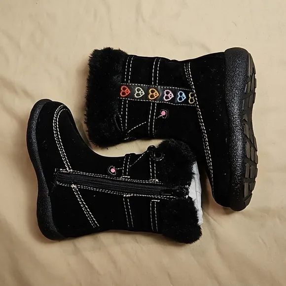 Lil Karena Faux Suede Boots Size: 8 NWOT