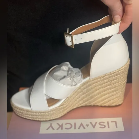 Lisa Vicky Gemi Platform Espadrille Wedge White Sandals, size 10