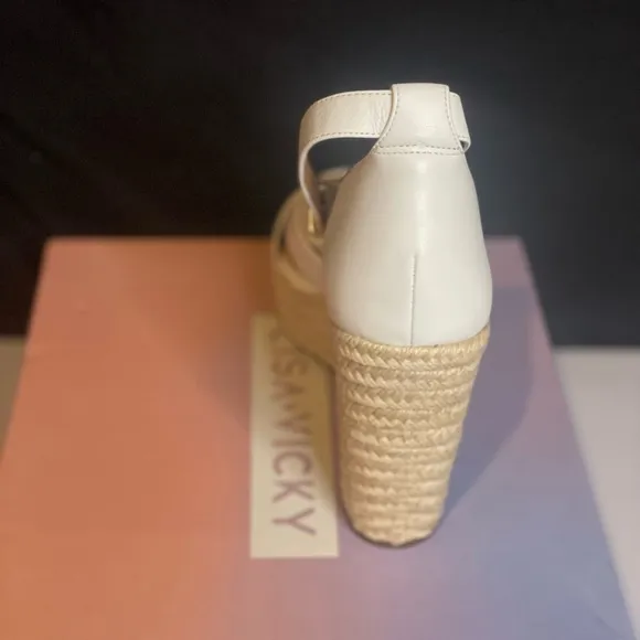 Lisa Vicky Gemi Platform Espadrille Wedge White Sandals, size 10