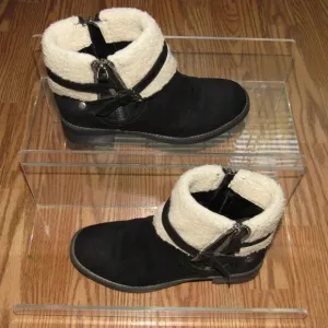 Liz Claiborne Black Zip Ankle Boots Booties Size 6