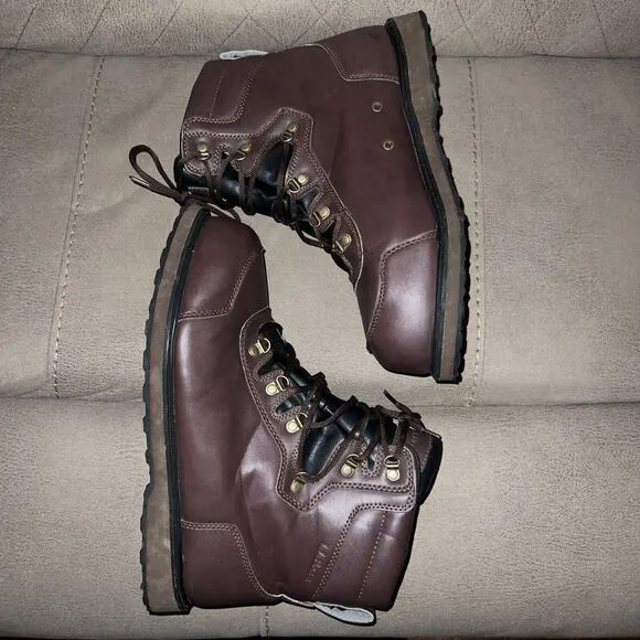 LL Bean Men Brown Leather Boot Size 11 Med Item ID 281171 Hiking Fishing