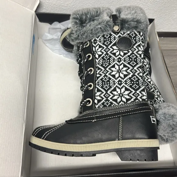 London Fog Melton 2 Women's Winter Boots Black and Gray Winter Boots