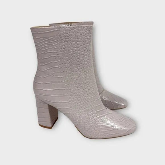 Lulus Women’s Size 11 Pale Pink Crocodile Embossed Faux Leather Boots New