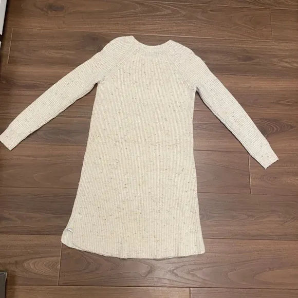 Madewell curved-hem long sleeve Sweater Dress inDonegal Pearl Size XS