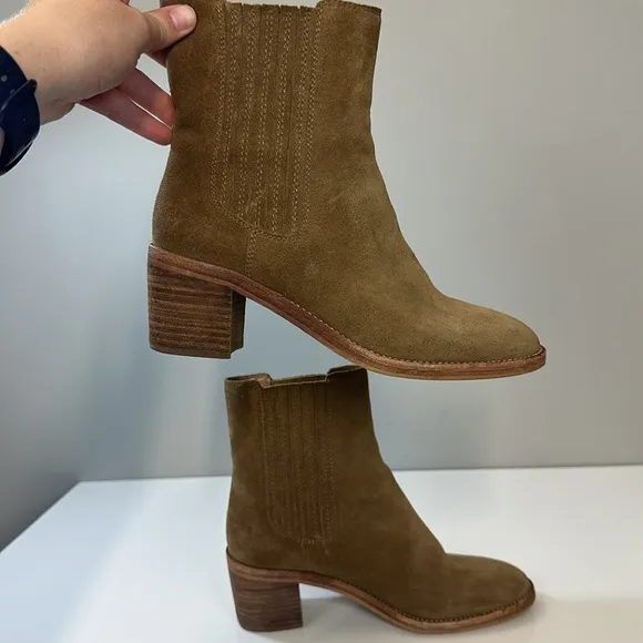 Madewell Desi High Shaft Chelsea Boot Size 7