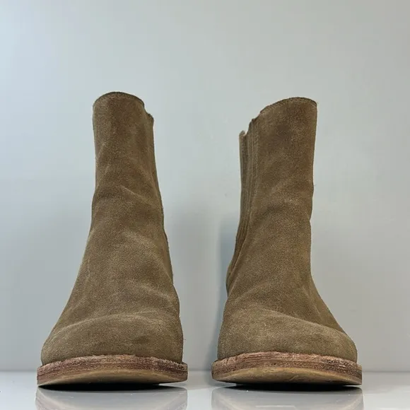 Madewell Desi High Shaft Chelsea Boot Size 7