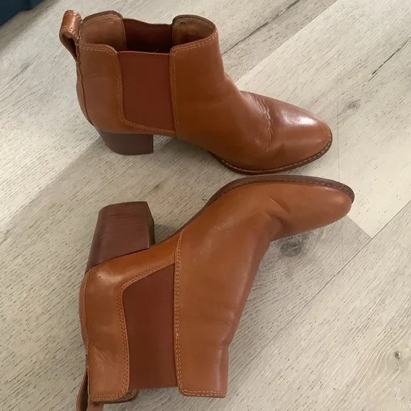 MADEWELL Regan boot pull on Boots Size 8.5 Saddle BROWN Booties Short Heeled