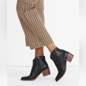 Madewell The Hailie Boot Leather In Black